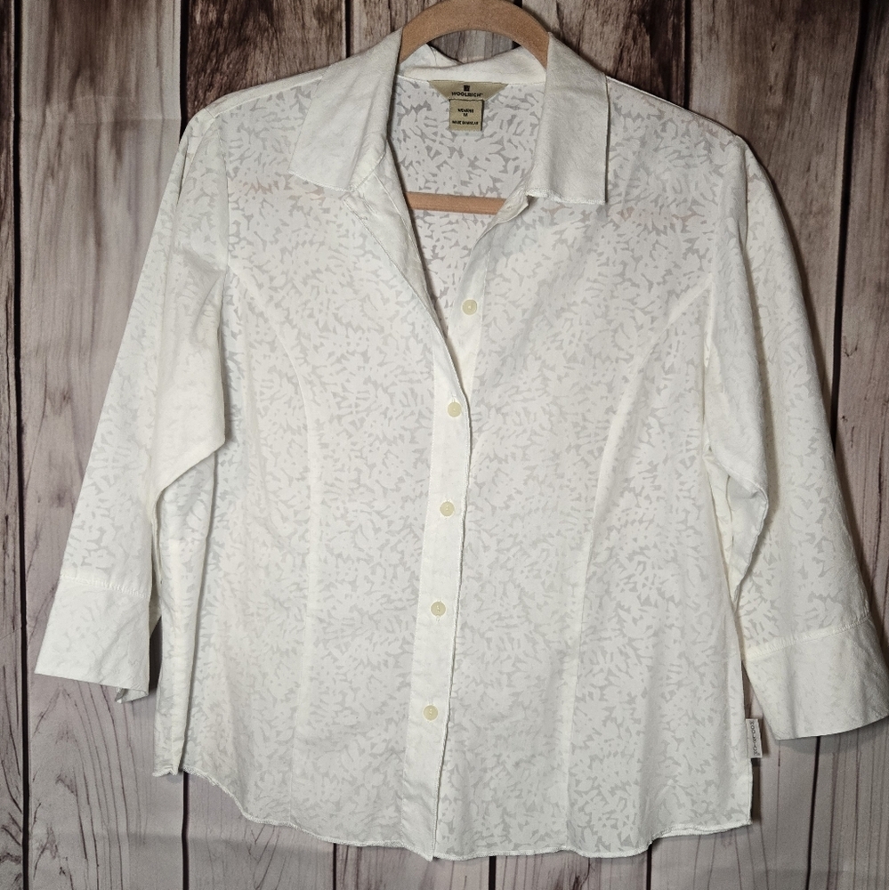 Woolrich Women's White Floral Button-Down Shirt Size Medium
